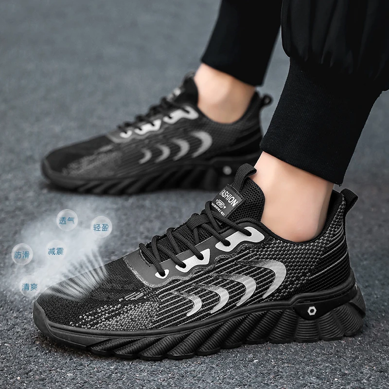 

2023 New Fashion Lightweight Casual Sneakers Outdoor Walking Shoes Mesh Breathable Lace Up Summer Men's Thick Sole Sneakers