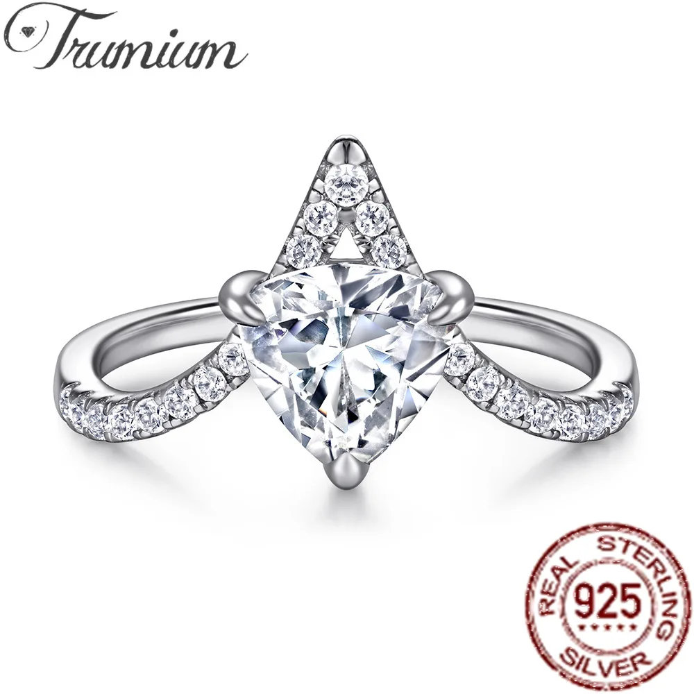 Trumium 7*7mm S925 Sterling Silver Heart Rings for Women Luxury V-Shaped Sparkling Heart Shaped Zircon Women's Ring Wholesale
Trumium 7*7mm S925 Sterling Silver Heart Rings for Women Luxury V-Shaped Sparkling Heart Shaped Zircon Women's Ring Wholesale