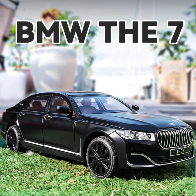 Modèle de voiture l'inventaire BMW 760 Progression 7 Limousine en alliage, échelle en métal moulé sous pression, collection son et lumière, véhicules jouets pour enfants, cadeaux, 1:24 1