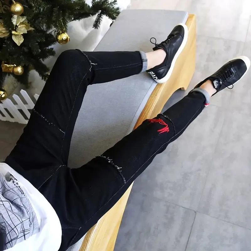 New Style Men’s Ankle-length Students Skinny Jeans,Boys Trendy Casual Jeans,Embroidery Prints Stretch Jeans,Pencil Jeans;
New Style Men’s Ankle-length Students Skinny Jeans,Boys Trendy Casual Jeans,Embroidery Prints Stretch Jeans,Pencil Jeans;