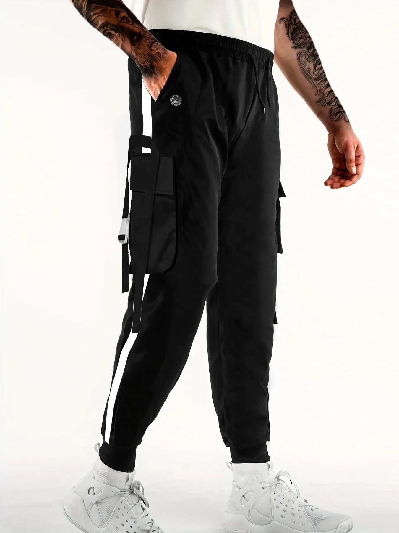 n retro High Street cargo pants, straight leg slacks, fashion trend, instagram pants
n retro High Street cargo pants, straight leg slacks, fashion trend, instagram pants