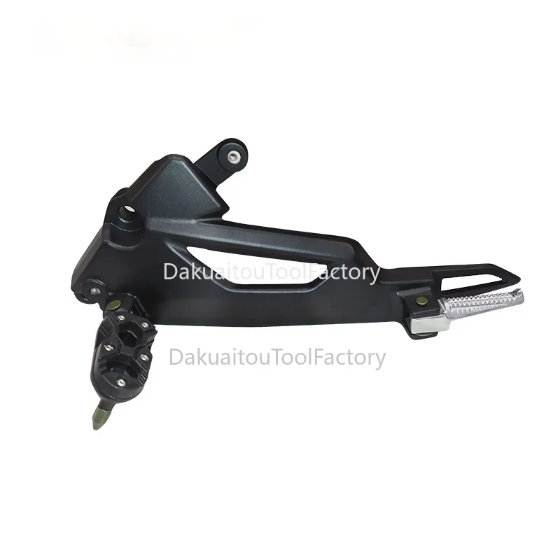 Motorcycle accessories are suitable for KPM200 LF200-3B left and right pedal pedal pedal assemblies
Motorcycle accessories are suitable for KPM200 LF200-3B left and right pedal pedal pedal assemblies