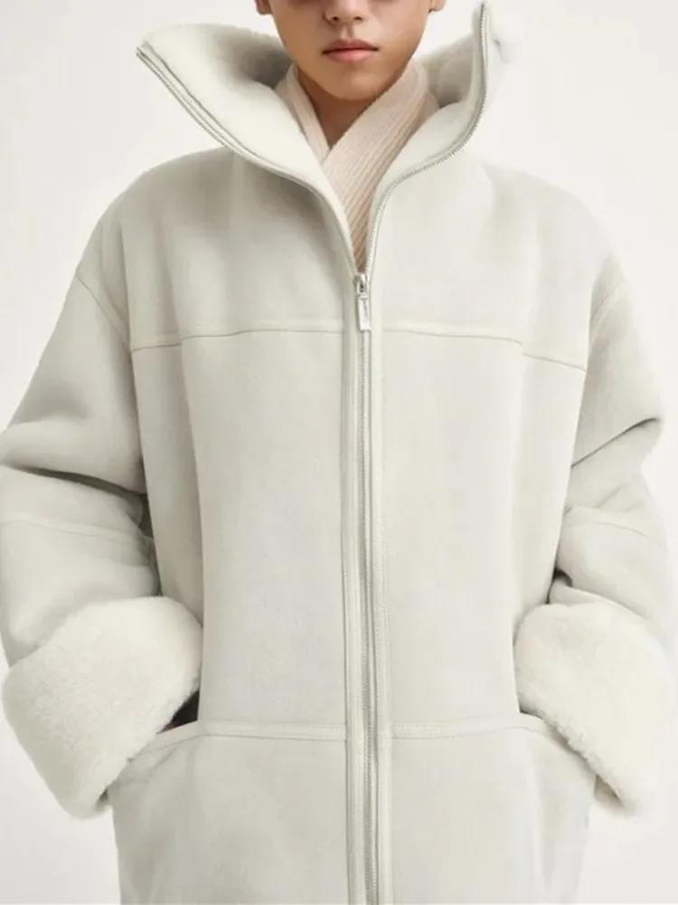 Women Coat Turn-Down Collar Zipper Straight Casual Winter New Thickened Warm Faux Fur Jacket withPockets
Women Coat Turn-Down Collar Zipper Straight Casual Winter New Thickened Warm Faux Fur Jacket withPockets