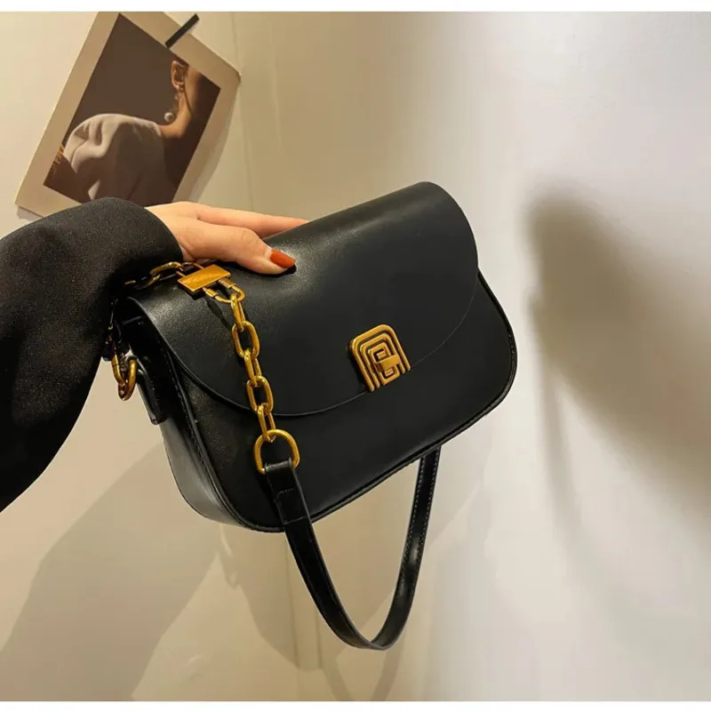 2024 Fashionable women's crossbody bag women's shoulder bag handbag women's retro flip bag, designer handbag briefcase chain bag
2024 Fashionable women's crossbody bag women's shoulder bag handbag women's retro flip bag, designer handbag briefcase chain bag