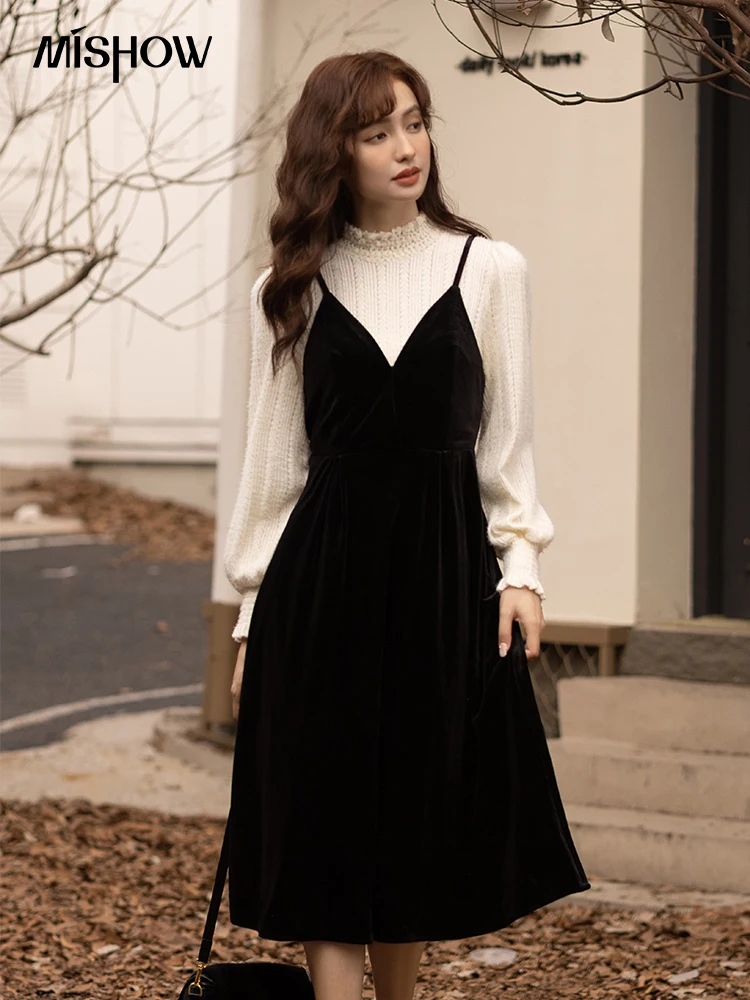 MISHOW Lace Patchwork Dress Winter Elegant Dresses for Women Retro Chic Long Sleeve Stand Collar Velvet Vestidos MXB46L1290
MISHOW Lace Patchwork Dress Winter Elegant Dresses for Women Retro Chic Long Sleeve Stand Collar Velvet Vestidos MXB46L1290