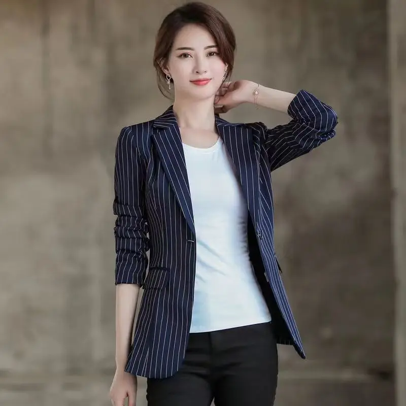 Large Size 3XL Blazer Women Suit New 2023 Suits Women Blazers Short Slim Spring Autumn Striped Coat Woman Jacket Black Blue
Large Size 3XL Blazer Women Suit New 2023 Suits Women Blazers Short Slim Spring Autumn Striped Coat Woman Jacket Black Blue