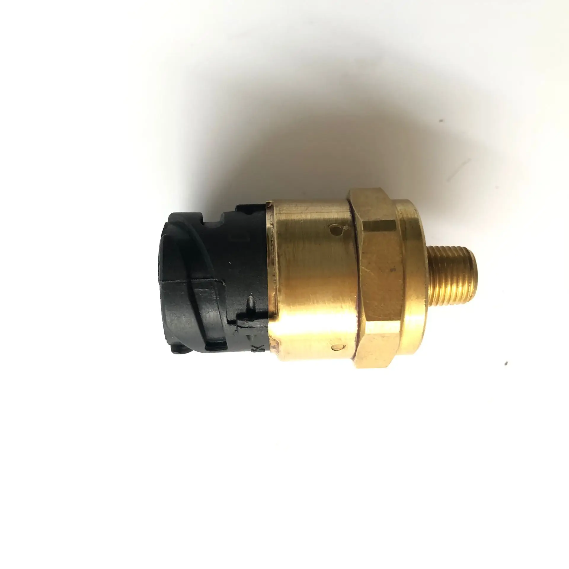 Pressure Sensor 11039577 VOE11039577 for Volvo Load L60 L70 L90 L110 L120 L150 L180 L220 L330
Pressure Sensor 11039577 VOE11039577 for Volvo Load L60 L70 L90 L110 L120 L150 L180 L220 L330