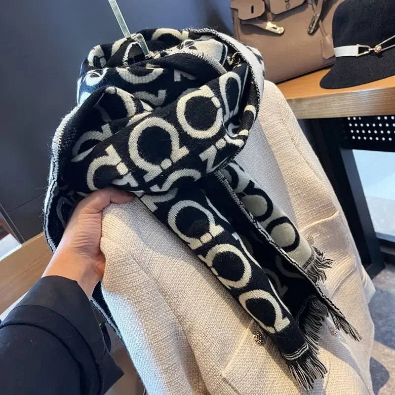 

Роскошный брендовый дизайнерский кашемировый двухсторонний шарф зимние модные теплые нагрудники с буквами для мужчин и женщин шарфы для лавани