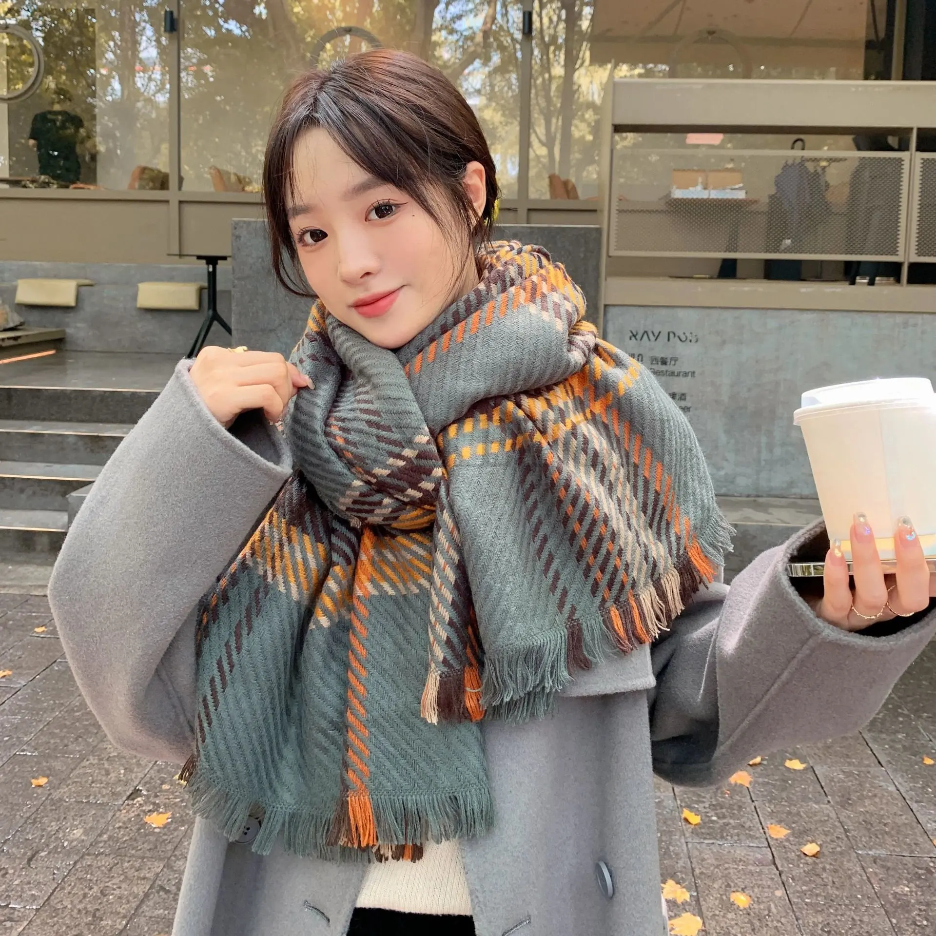 Women Fall Winter Scarf Classic Tassel Plaid Scarf Warm Soft Chunky Large Blanket Wrap Fashion Chiffon Scarves Bossom Girls
Women Fall Winter Scarf Classic Tassel Plaid Scarf Warm Soft Chunky Large Blanket Wrap Fashion Chiffon Scarves Bossom Girls