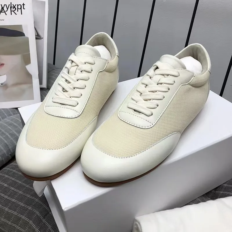 New International Master Design Casual Shoes, Mesh Sports Shoes, Anti Odor Ultra Light and Thin Walking Shoes
New International Master Design Casual Shoes, Mesh Sports Shoes, Anti Odor Ultra Light and Thin Walking Shoes