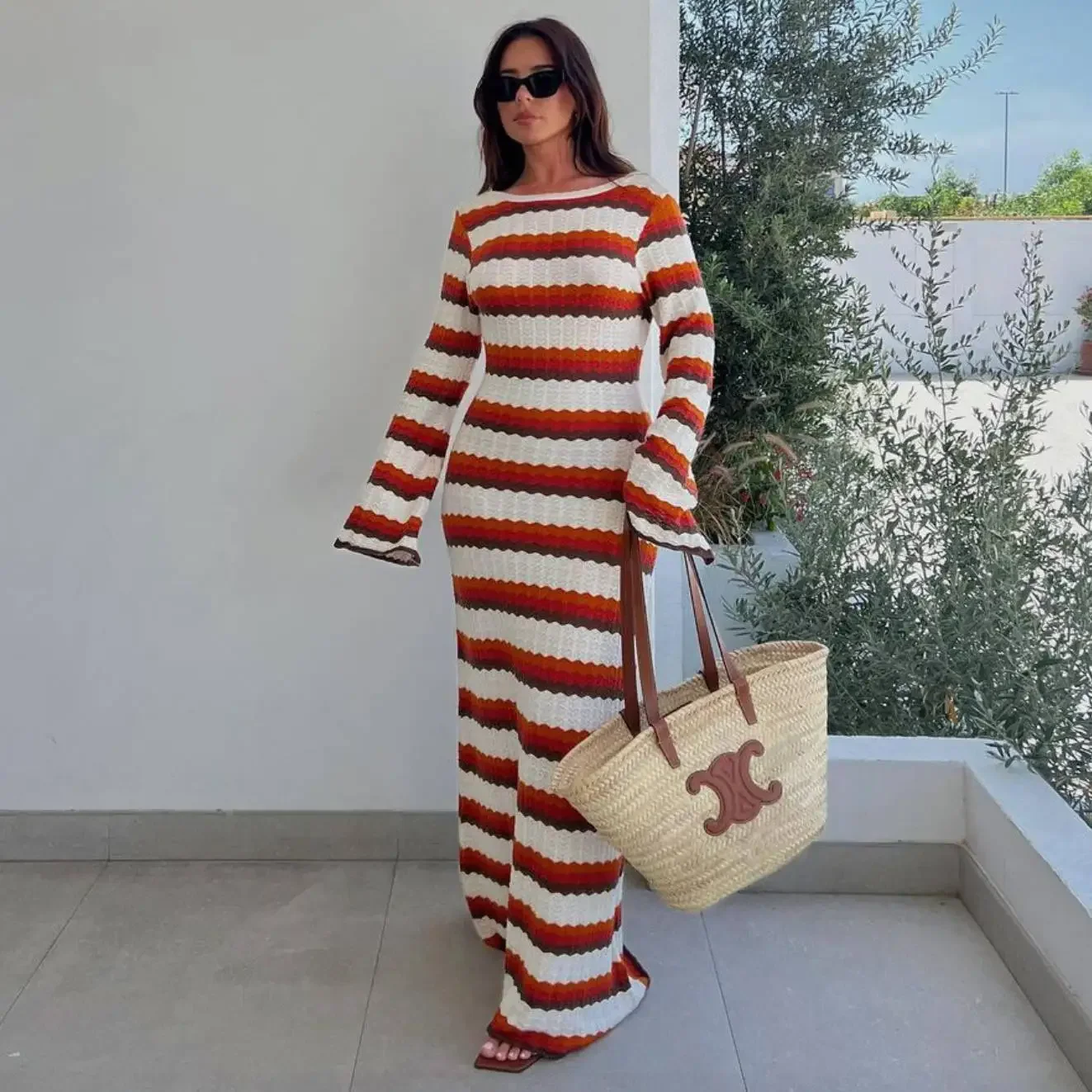 2024 Spring Knitted Women Long Dress Striped Flare Sleeve Backless Dresses Female Elegant Summer Fashion Holiday Beach Clothes
2024 Spring Knitted Women Long Dress Striped Flare Sleeve Backless Dresses Female Elegant Summer Fashion Holiday Beach Clothes