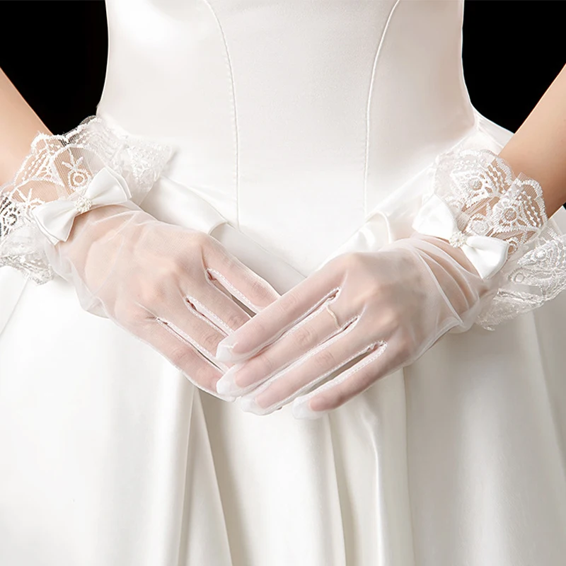 2pc Exquisite Bridal Netting Satin Gloves Short Long Lace Flower Pearl Gloves Wedding Photography Wedding Dress Accessories
2pc Exquisite Bridal Netting Satin Gloves Short Long Lace Flower Pearl Gloves Wedding Photography Wedding Dress Accessories