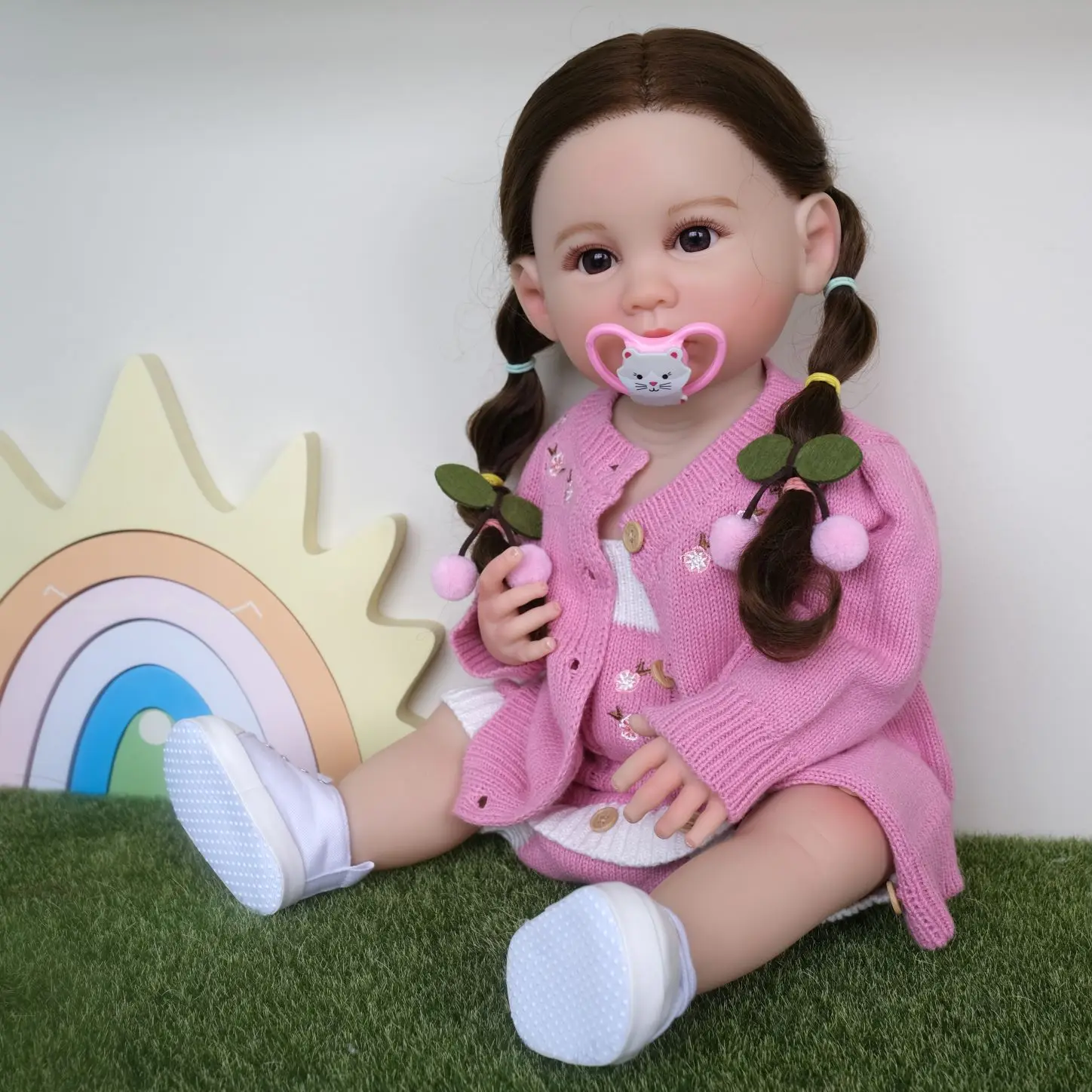 55CM Already Finished Painted Full Body Silicone Vinyl Reborn Toddler Girl Doll Julieata with Pink Cloth Doll Rooted Long Hair
55CM Already Finished Painted Full Body Silicone Vinyl Reborn Toddler Girl Doll Julieata with Pink Cloth Doll Rooted Long Hair
