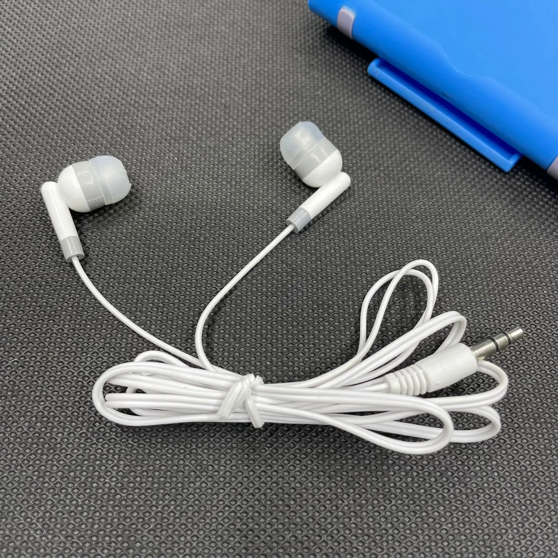 

1 m MP3 MP4 wired earphone in-ear mobile phone computer universal not with microphone integrated machine gift 3.5mm earplugs