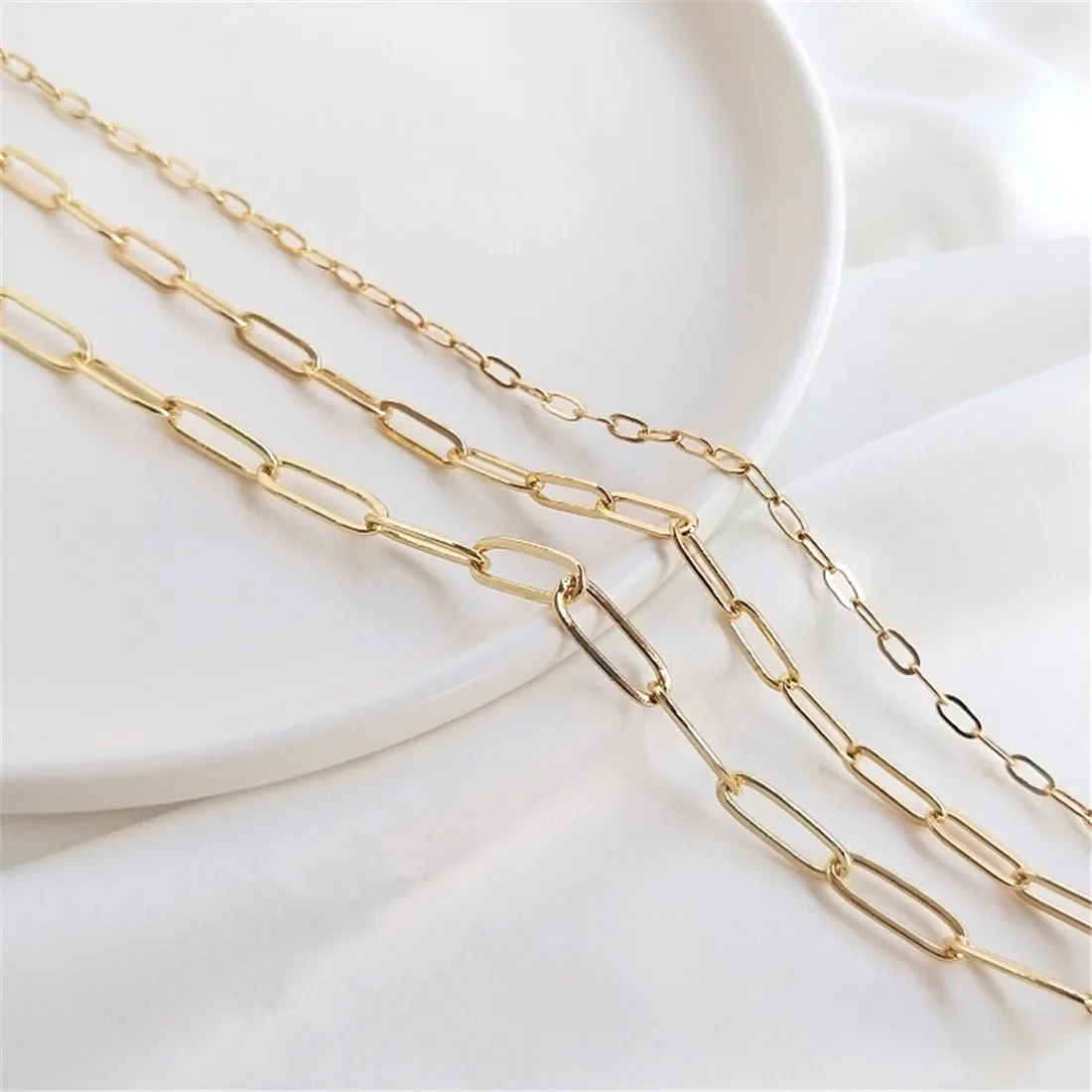 14K Gold-coated Rectangular Chain Oval O-shaped Chain Diy Bracelet Necklace Material Jewelry Loose Chain Accessories B615
14K Gold-coated Rectangular Chain Oval O-shaped Chain Diy Bracelet Necklace Material Jewelry Loose Chain Accessories B615