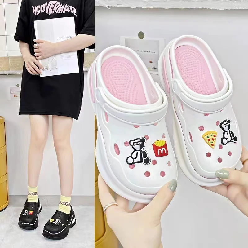 2023 Cute Decor for Women Vented Clogs Sandals Platform Summer Outdoor Slippers Beach Slides Brand Women's Summer Footwear Shoes
2023 Cute Decor for Women Vented Clogs Sandals Platform Summer Outdoor Slippers Beach Slides Brand Women's Summer Footwear Shoes