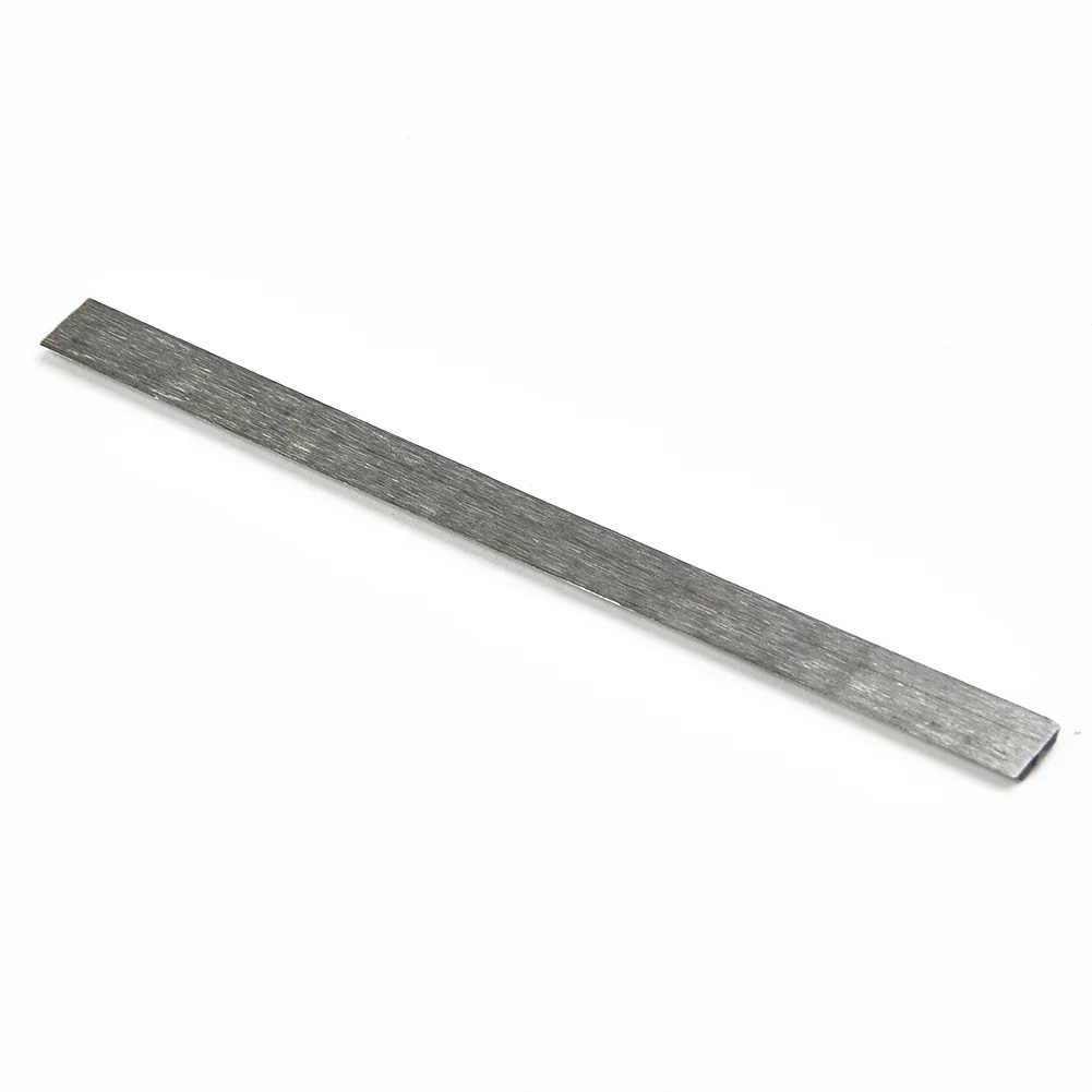 Planning Blade Planer Blade Wood Planer Tungsten Carbide 82x5.5x1mm Carbon Planer Blade Reversible Set Straight
Planning Blade Planer Blade Wood Planer Tungsten Carbide 82x5.5x1mm Carbon Planer Blade Reversible Set Straight