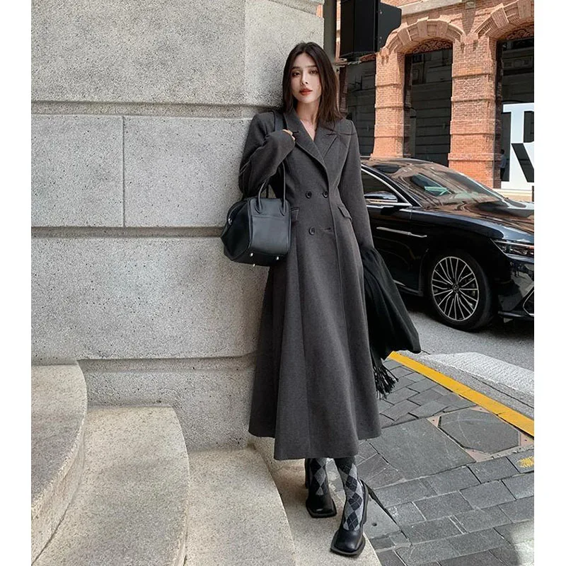 

2023 Autumn And Winter New Fashion And Temperament High End Slim Fit Show Thin Hepburn Style Mid Length Woolen Coat Women