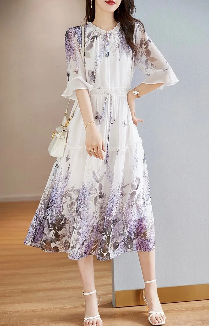 

2023 Spring/Summer Fashion New Women's Clothing Tree Fungus-like Lacework Bell Sleeve Dress 0801