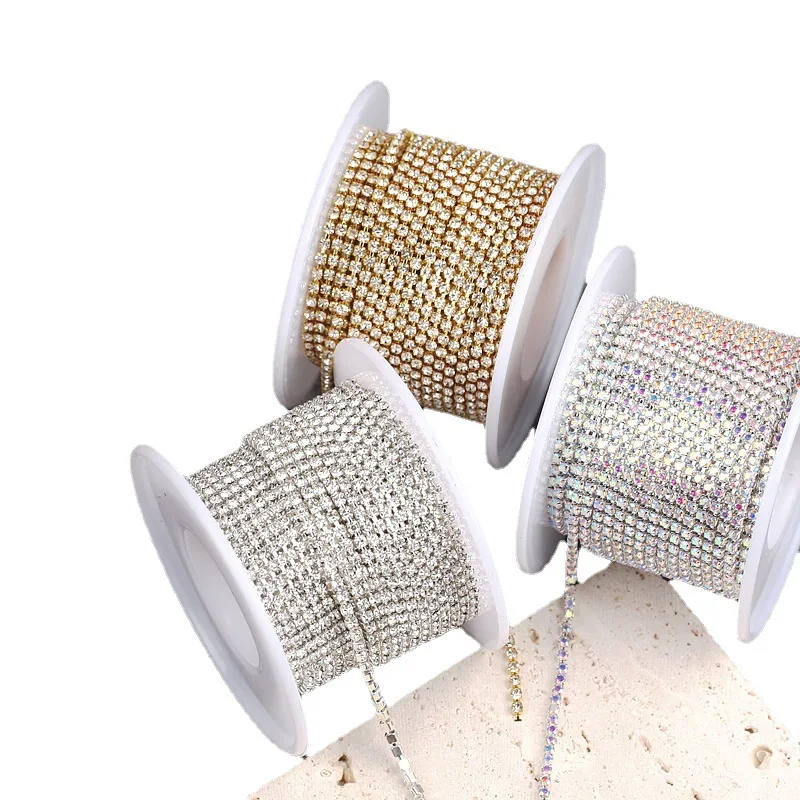 1 Yard Gold Silver AB Rhinestone Claw Chains Transparent Shiny hand-Stitched Rhinestones for Needlework DIY Costume Design 
1 Yard Gold Silver AB Rhinestone Claw Chains Transparent Shiny hand-Stitched Rhinestones for Needlework DIY Costume Design