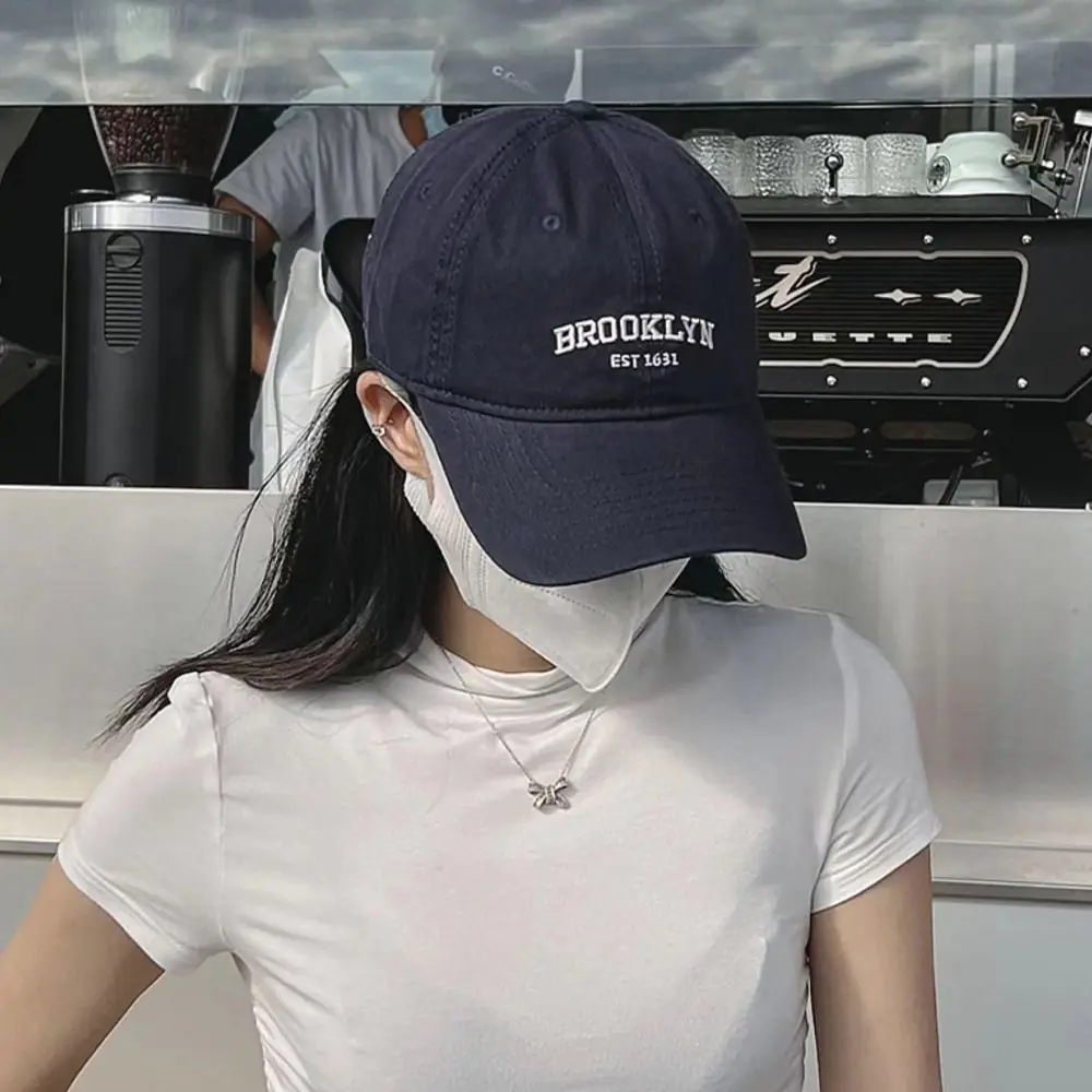 

Face Smaller Baseball Cap INS Style Sun Protection Letter Embroidered Peaked Hat Sun Hat Couples