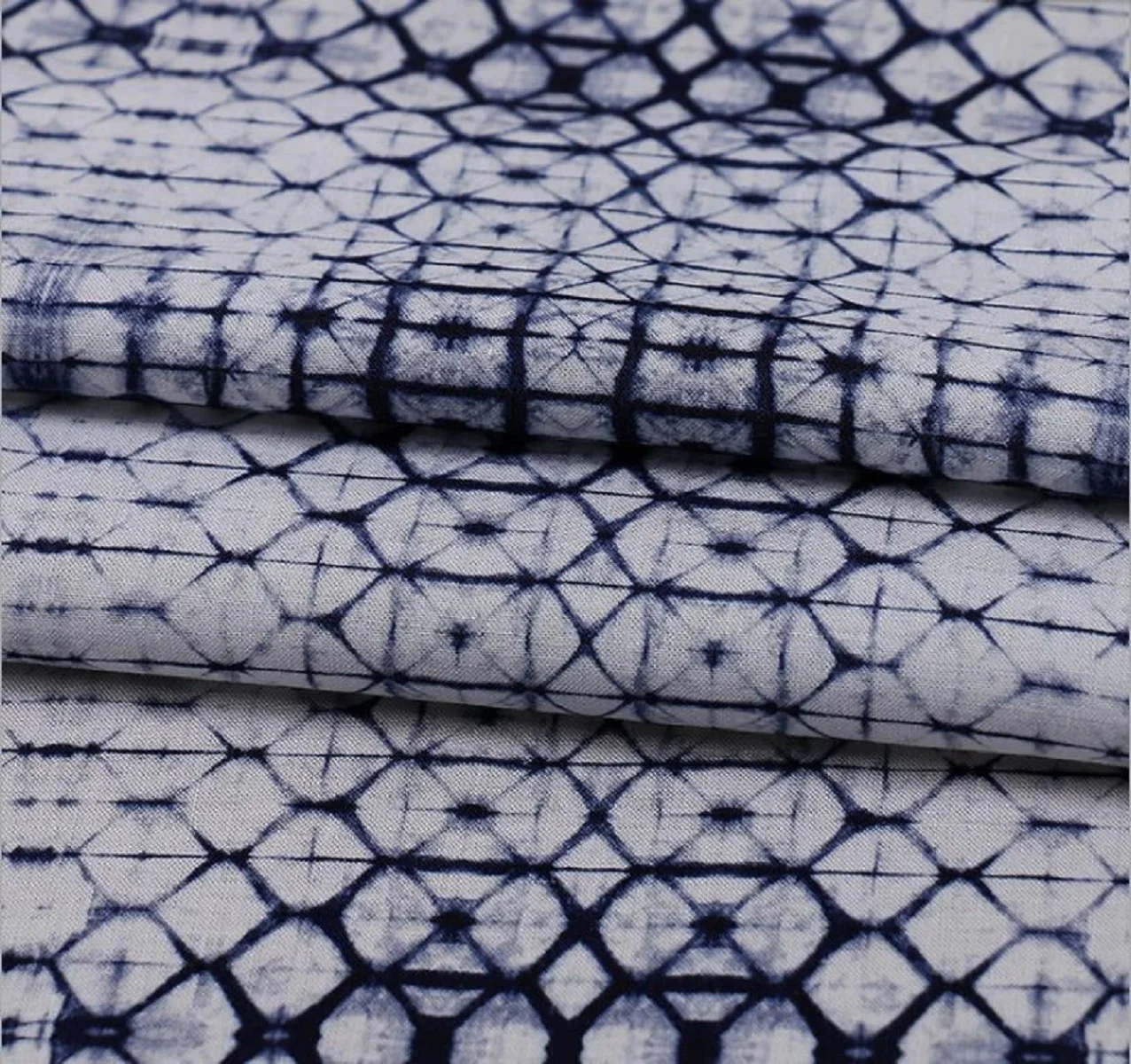 Snakeskin gradient digital printing cotton fabric for home decoration dress cloth diy sewing material by the meter
Snakeskin gradient digital printing cotton fabric for home decoration dress cloth diy sewing material by the meter