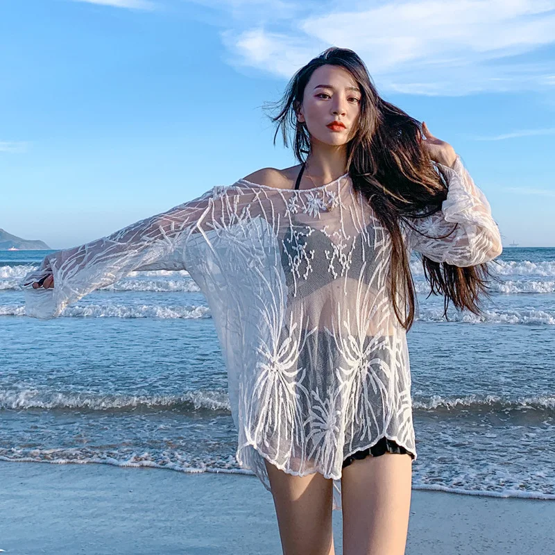 Summer Sunscreen Shirt Loose Casual Smock Bikini Outside A Seaside