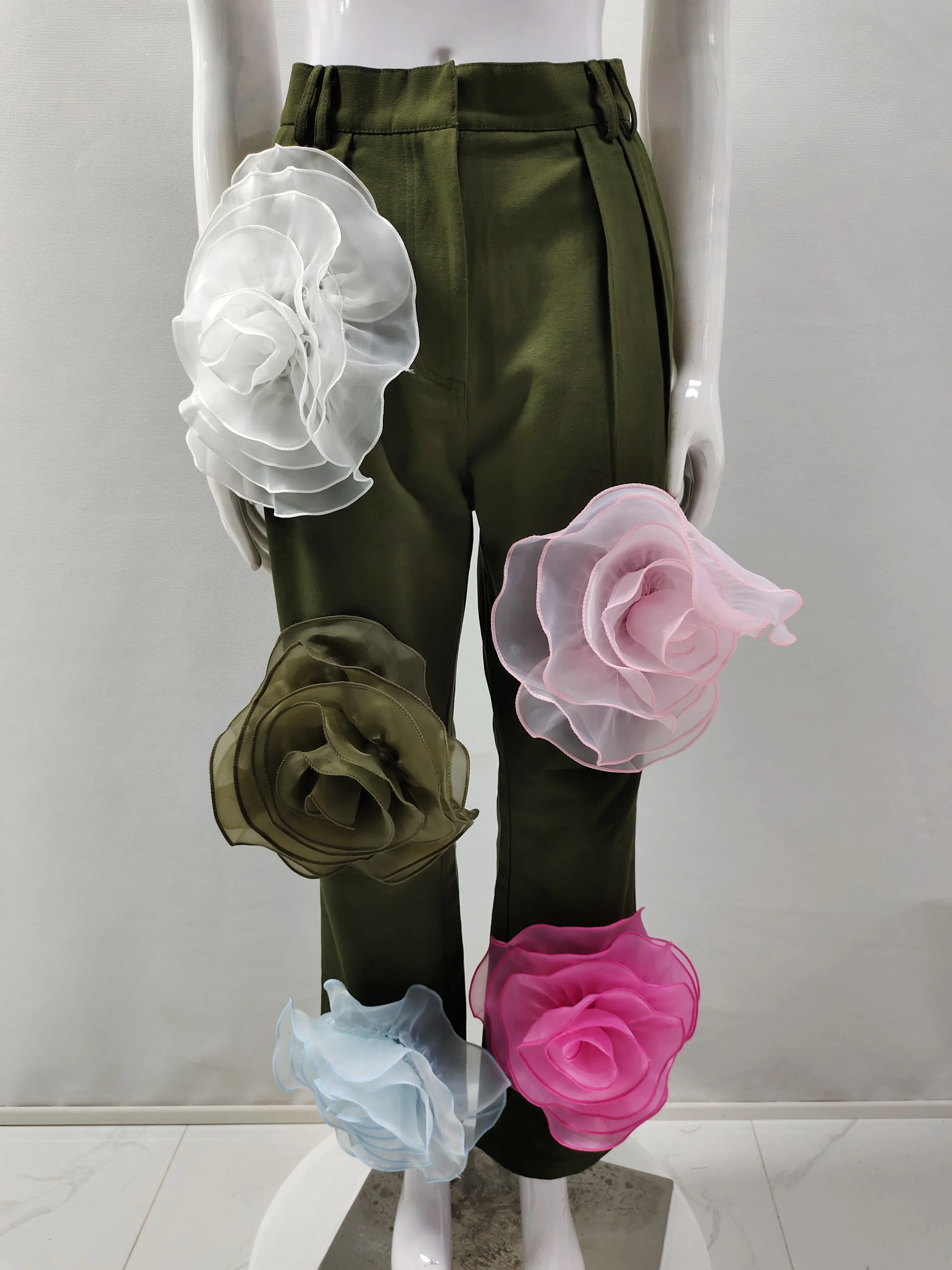 Новое поступление! Женские зеленые длинные брюки Amy с трехмерными цветами, женские повседневные брюки
Новое поступление! Женские зеленые длинные брюки Amy с трехмерными цветами, женские повседневные брюки