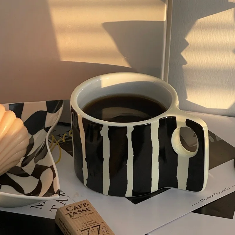 Medieval Ceramic Coffee Mug Ceramic Breakfast Coffee Mug Stripe Retro Blogger Water Cup
Medieval Ceramic Coffee Mug Ceramic Breakfast Coffee Mug Stripe Retro Blogger Water Cup