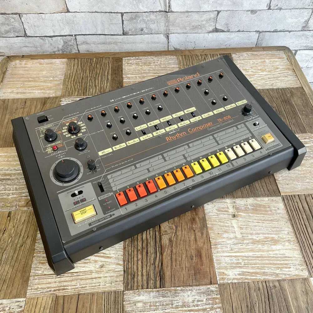 

SUMMER SALES DISCOUNT ON Buy With Confidence New Original Activities Used / New Roland TR-808 Rhythm Composer Computer Controlle