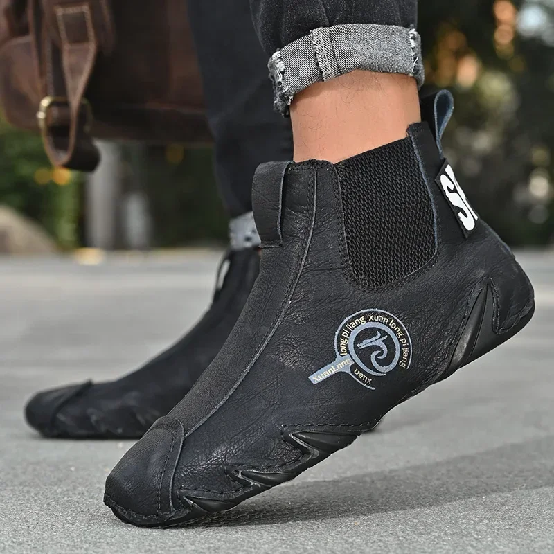 2023 Autumn Winter Man‘s Ankle Boots Outdoors Casual Comfortable Shoes for Men Non-slip Wear Resistant Male Boots Large Size
2023 Autumn Winter Man‘s Ankle Boots Outdoors Casual Comfortable Shoes for Men Non-slip Wear Resistant Male Boots Large Size