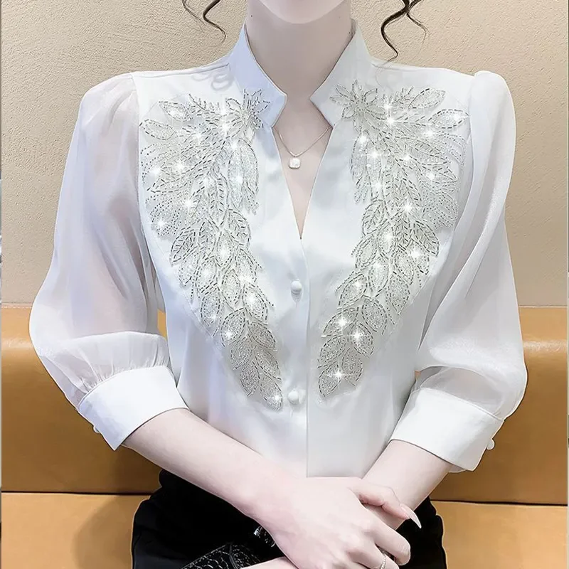 Glitter Sequin White Shirt Women Luxury Leaf Diamonds Chic Blouse Ladies Fashion V-neck Lantern Sleeve Button Up Top Office Wear
Glitter Sequin White Shirt Women Luxury Leaf Diamonds Chic Blouse Ladies Fashion V-neck Lantern Sleeve Button Up Top Office Wear