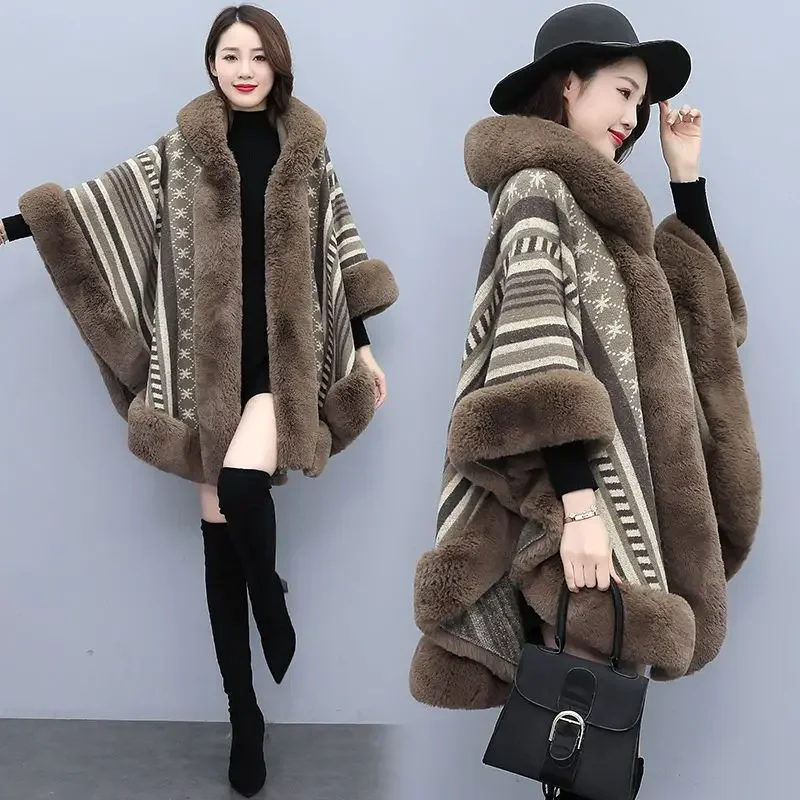 

2023 New Winter Thick Warm Poncho Fur Collar Cape Coat Women Vintage Print Fur Cardigans Female Batwing Sleeve Shawl T79