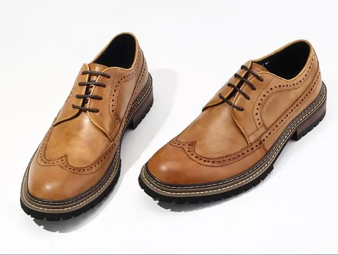 High Quality brown Lace up Casual shoes Genuine Leather Men's shoes Classics shoes for men Carved Formal Business Men shoes
High Quality brown Lace up Casual shoes Genuine Leather Men's shoes Classics shoes for men Carved Formal Business Men shoes
