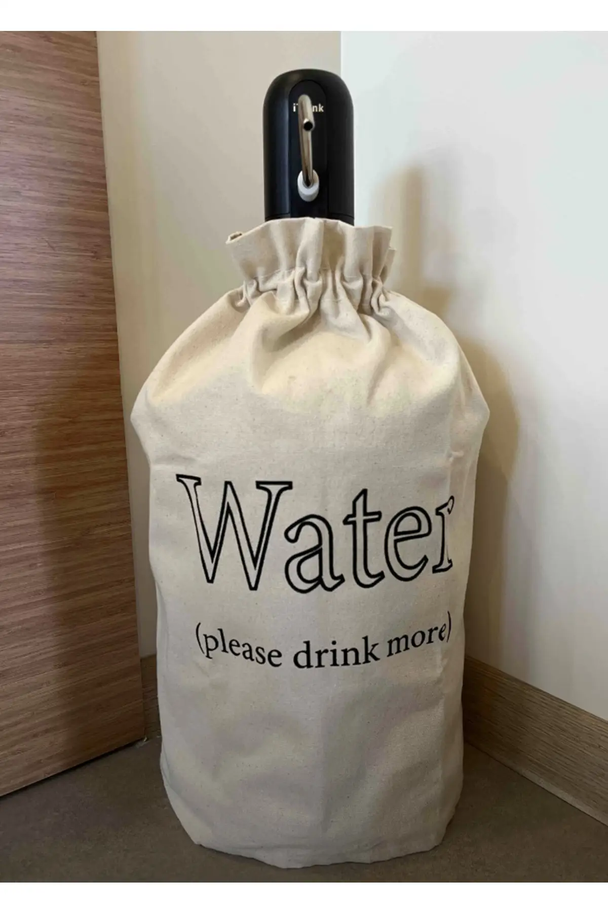 Кремовый чехол Carboy, вода, пожалуйста, пейте больше, печатные аксессуары для дома, Кухонное украшение
Кремовый чехол Carboy, вода, пожалуйста, пейте больше, печатные аксессуары для дома, Кухонное украшение