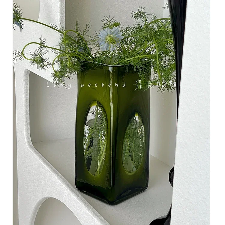 French Style Mid-Ancient Glass Vase High Sense Living Room Decoration Hydroponic Flower Bed & Breakfast Soft Outfit
French Style Mid-Ancient Glass Vase High Sense Living Room Decoration Hydroponic Flower Bed & Breakfast Soft Outfit