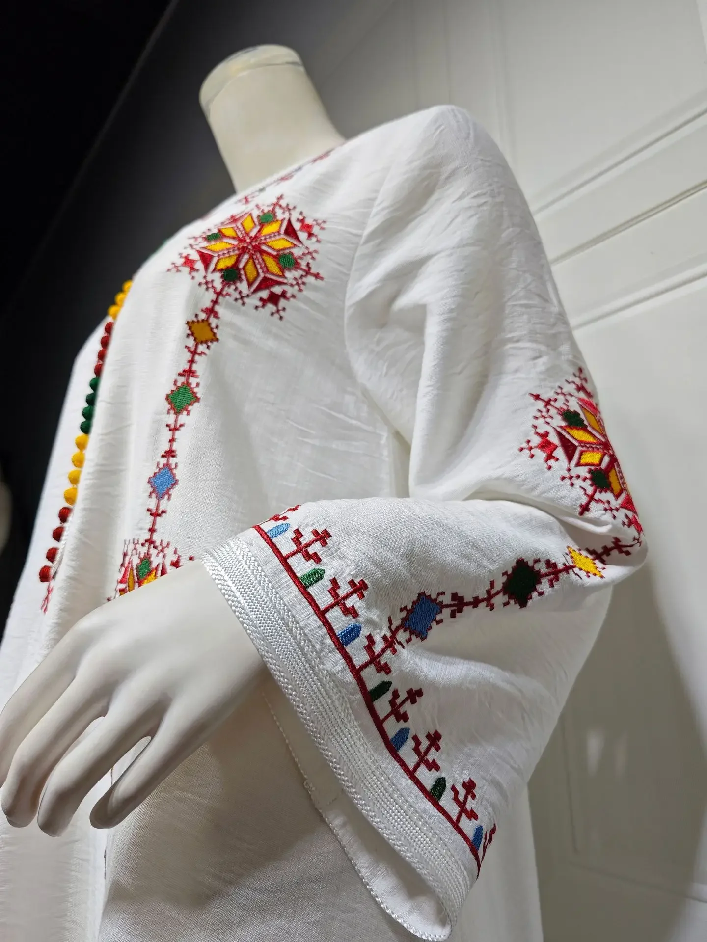 فستان مسلم مطرز أنيق للنساء جلابية عباية رمضان فساتين طويلة عبايات امرأة كيمونو رداء قفطان مغربي فيستدوس فستان مسلم مطرز أنيق للنساء جلابية عباية رمضان فساتين طويلة عبايات امرأة كيمونو رداء قفطان مغربي فيستدوس