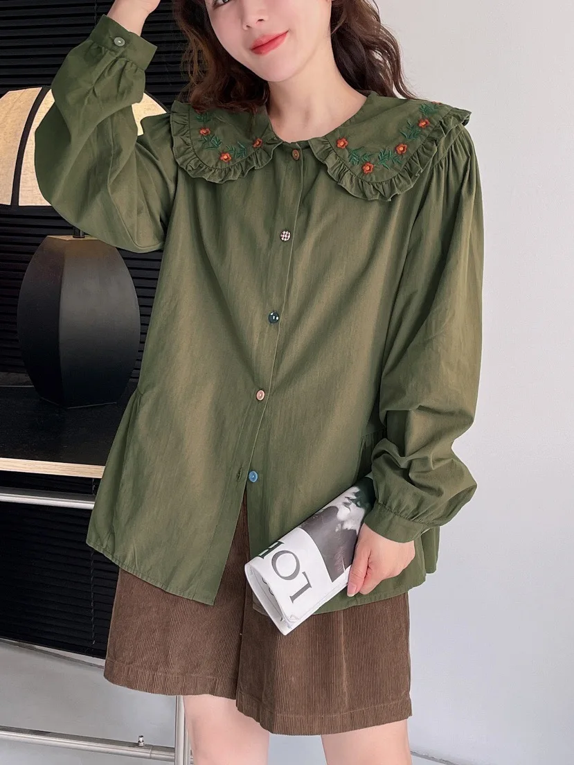 Elegant female shirts mori girls autumn winter Japan style kawaii peter pan collar long sleeve white embroider blouses tops
Elegant female shirts mori girls autumn winter Japan style kawaii peter pan collar long sleeve white embroider blouses tops