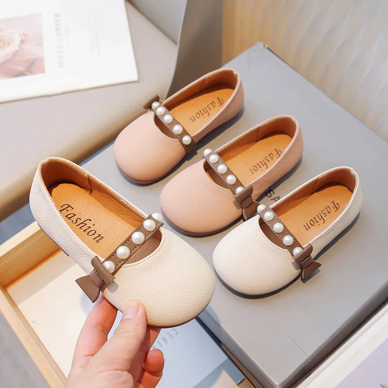 Baby Girls Princess Shoes For Wedding Party Children Casual Little Leather Shoes Kids Soft soled Single Shoes for Spring Autumn
Baby Girls Princess Shoes For Wedding Party Children Casual Little Leather Shoes Kids Soft soled Single Shoes for Spring Autumn