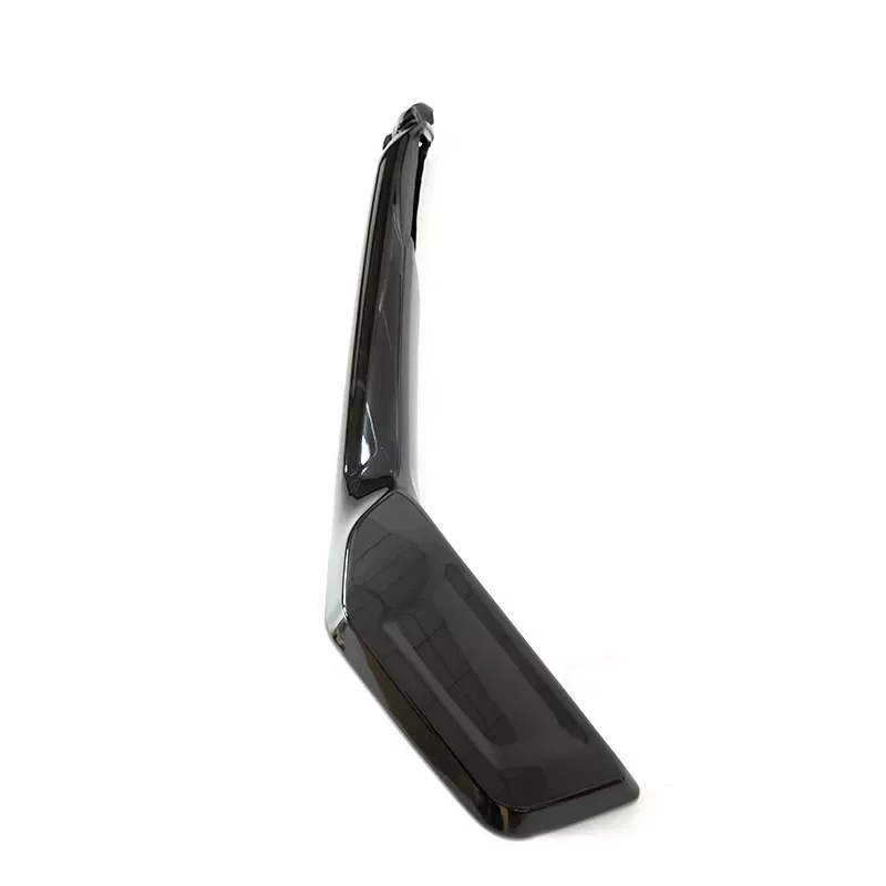 Upgrade gloss black Snokle external accessories the wade throat for Land Rover Defender 2020+
Upgrade gloss black Snokle external accessories the wade throat for Land Rover Defender 2020+