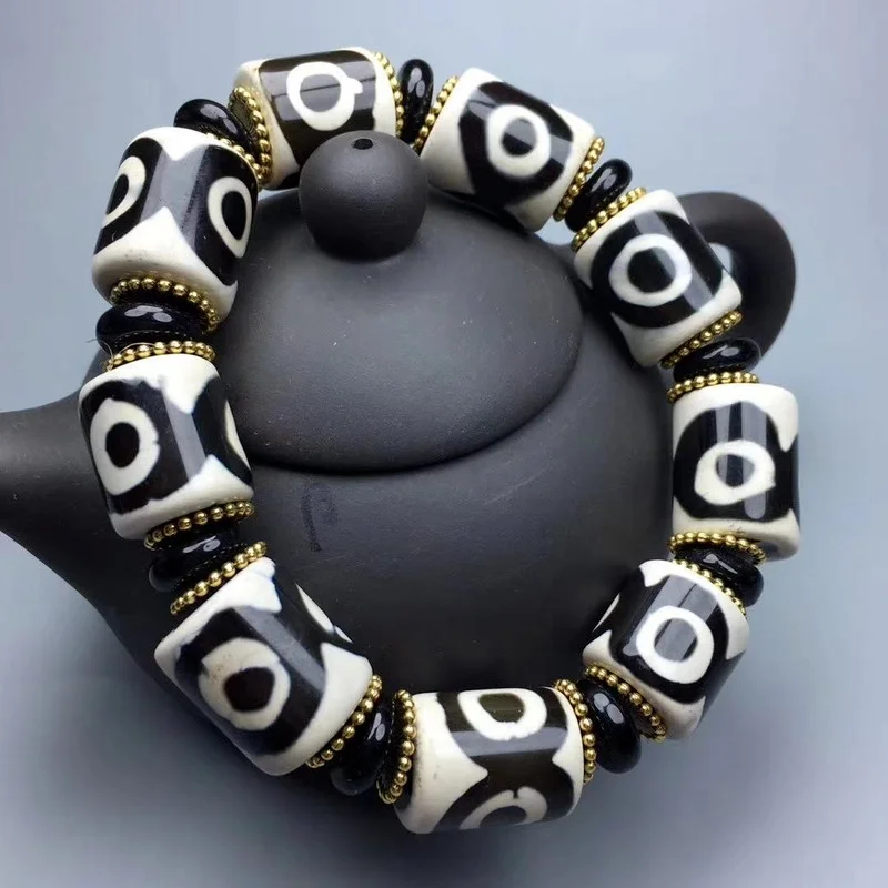 

Natural Tibetan Agate Black-and-white Three-eyed Beads Bracelet Men's Ethnic Style Simple Joker Bracelet