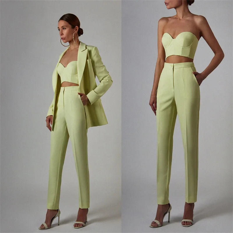 Women Suits Set 2022 Custom Made 3 Pieces Bra Top+Blazer+Pant Double Breasted Peaked Lapel Jacket Office Slim Fit Prom Dress
Women Suits Set 2022 Custom Made 3 Pieces Bra Top+Blazer+Pant Double Breasted Peaked Lapel Jacket Office Slim Fit Prom Dress