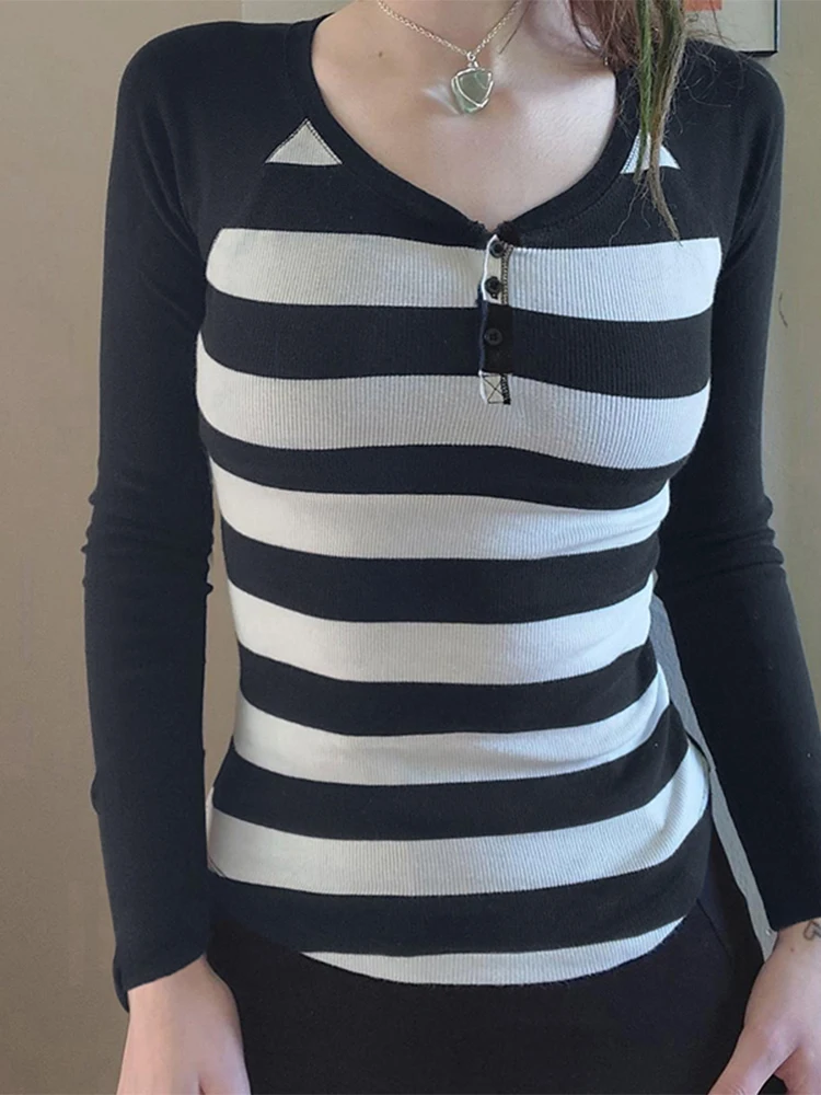 SEASONS Casual Striped Knit Top Women Basic Long Sleeve T Shirts Aesthetic Vintage Patchwork Streetwear Shirts Retro ASTS86159
SEASONS Casual Striped Knit Top Women Basic Long Sleeve T Shirts Aesthetic Vintage Patchwork Streetwear Shirts Retro ASTS86159