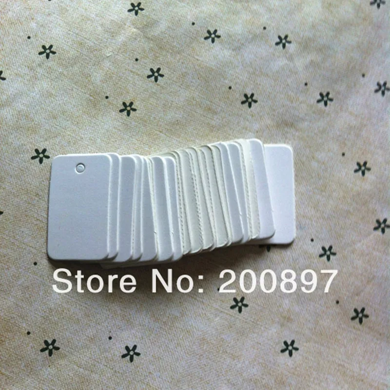 new mini rectangle blank white kraft paper cardboard gift tags 2*3.3cm price tags 500pcs a lot 
new mini rectangle blank white kraft paper cardboard gift tags 2*3.3cm price tags 500pcs a lot
