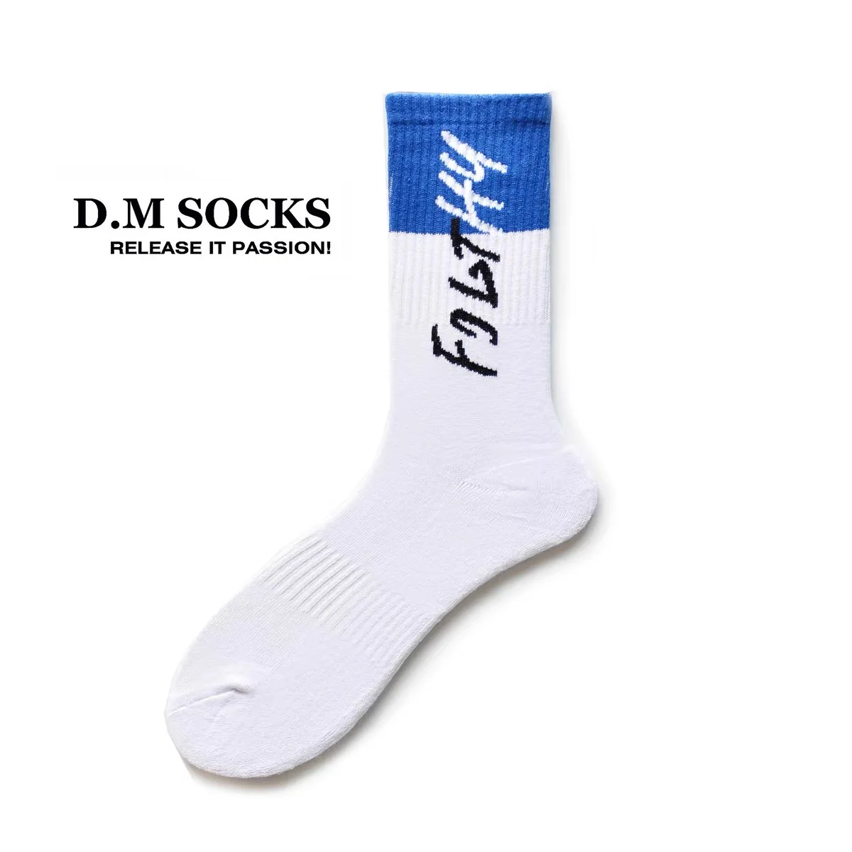 D. M Men's Socks, Letter Sports Basketball Socks, Thickened Loop Sweat-absorbing White Socks, Colored Mid length Socks
D. M Men's Socks, Letter Sports Basketball Socks, Thickened Loop Sweat-absorbing White Socks, Colored Mid length Socks