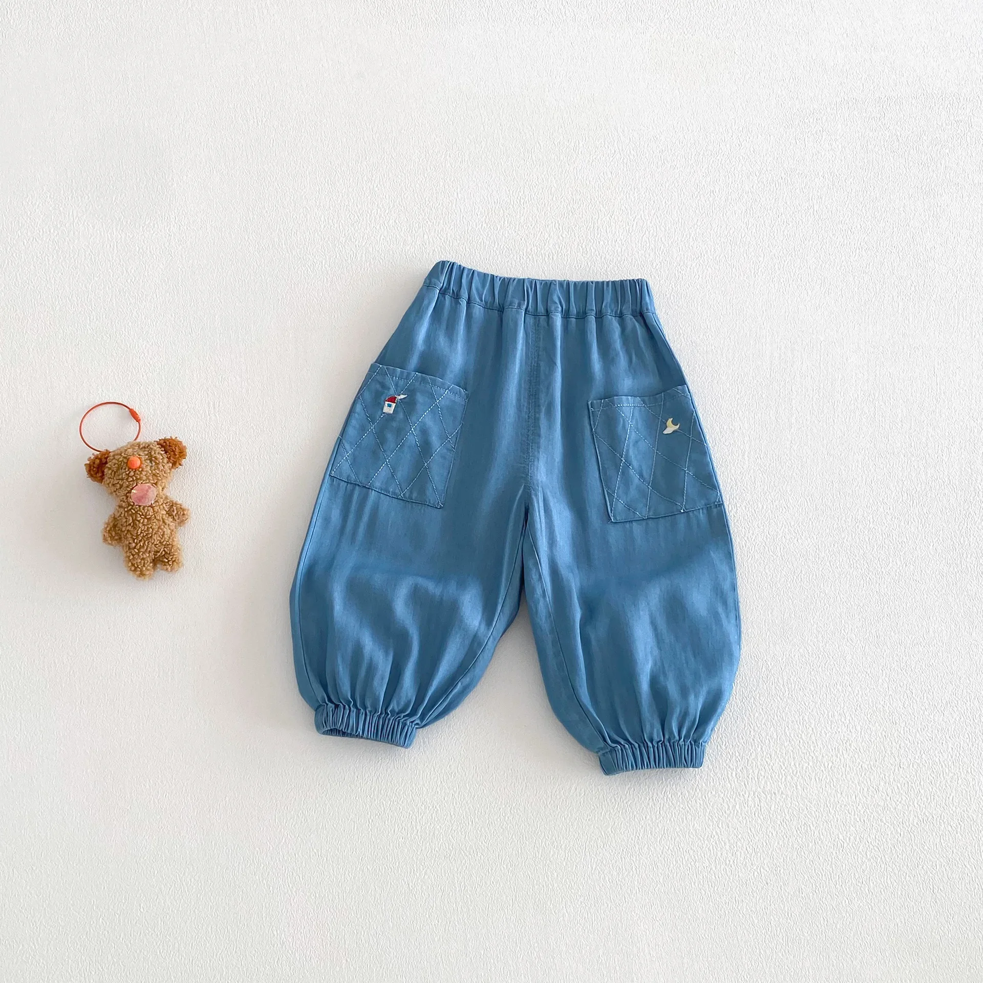 جينز أطفال مطرز برسومات كرتونية لفصلي الربيع والخريف، بنطلون كاجوال للأولاد والبنات، ليجنز طويل عصري بخصر مطاطي جينز أطفال مطرز برسومات كرتونية لفصلي الربيع والخريف، بنطلون كاجوال للأولاد والبنات، ليجنز طويل عصري بخصر مطاطي