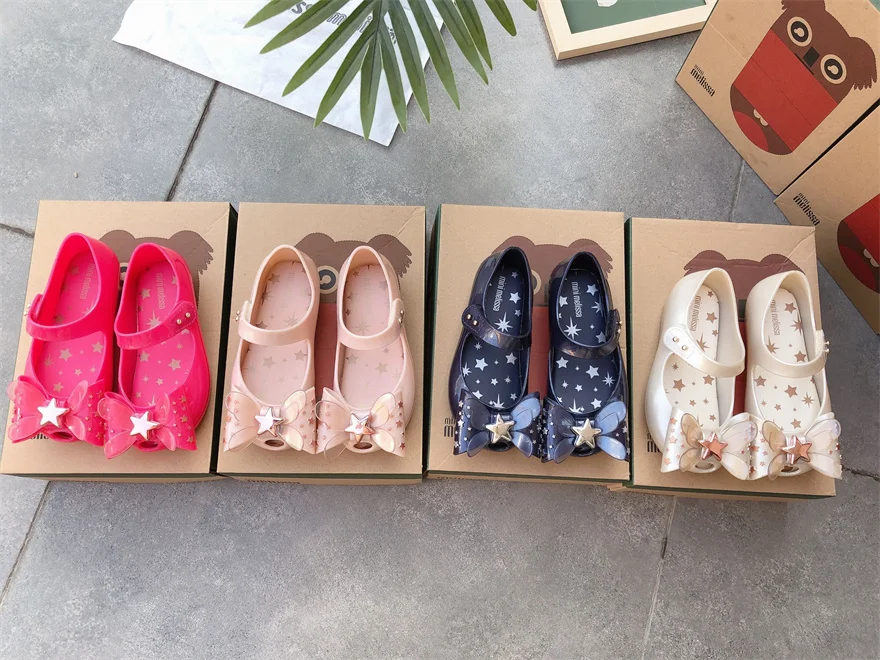 2024 Summer Melissa with fish mouth Jelly shoes for children sweet sandals with Bow Soft soles for baby girls
2024 Summer Melissa with fish mouth Jelly shoes for children sweet sandals with Bow Soft soles for baby girls