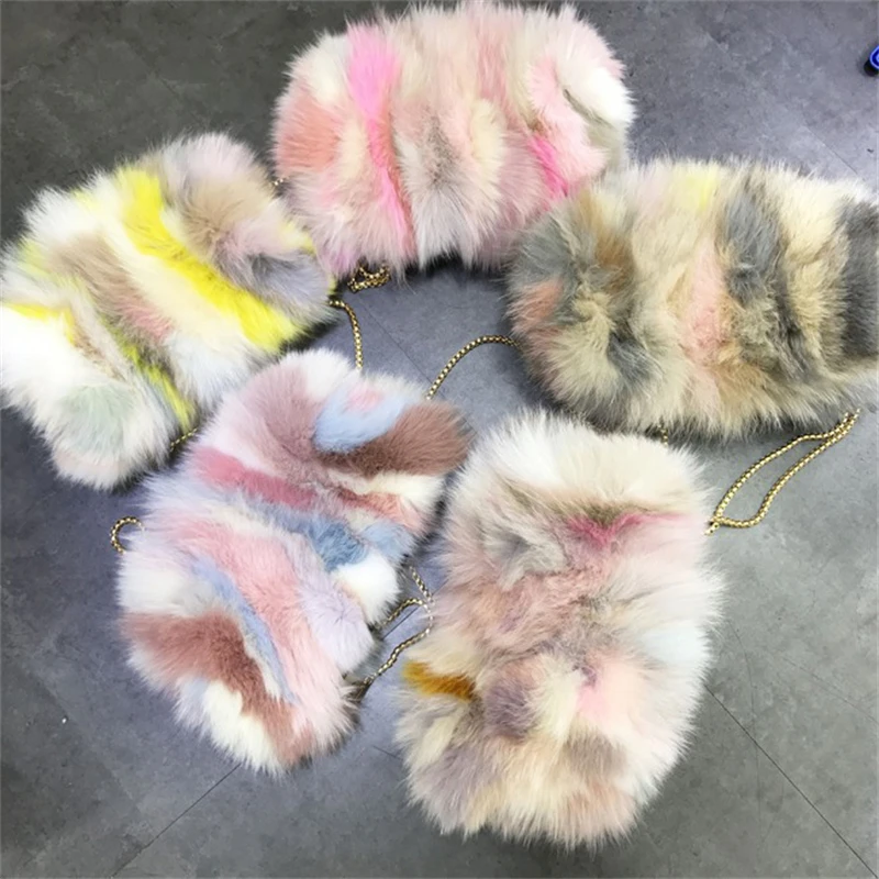 2024 Winter Luxury Real Fur Shoulder Bag Natural Fluffy Fox Fur Crossbody Bag Women's Hand Warmer Fur Dinner Bag
2024 Winter Luxury Real Fur Shoulder Bag Natural Fluffy Fox Fur Crossbody Bag Women's Hand Warmer Fur Dinner Bag