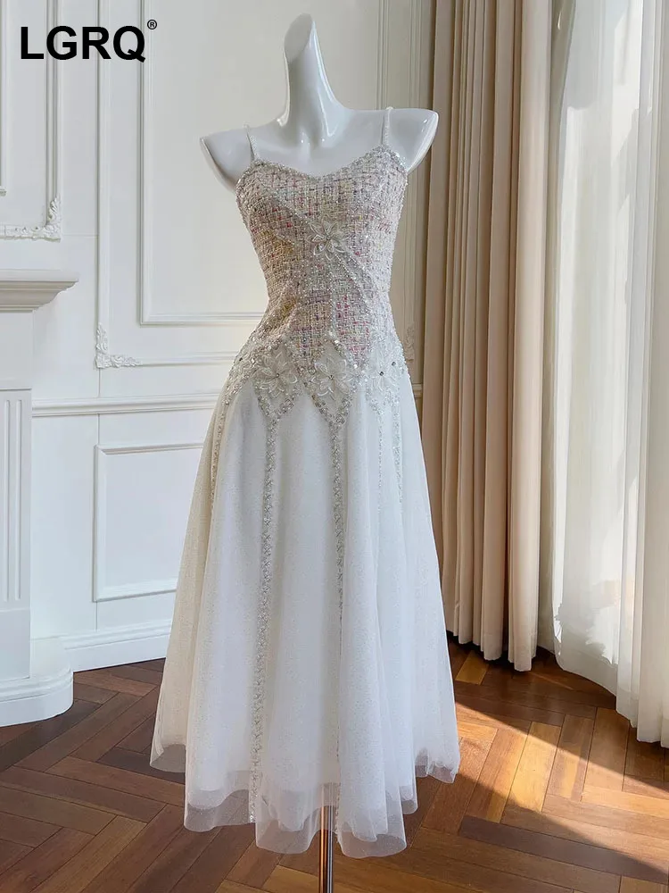 LGRQ Women Dress Mesh Spliced Open Back Strap Sleeveless High Waist V Neck Elegant Dresses Female Fashion 2024 Clothing 3WQ8968
LGRQ Women Dress Mesh Spliced Open Back Strap Sleeveless High Waist V Neck Elegant Dresses Female Fashion 2024 Clothing 3WQ8968
