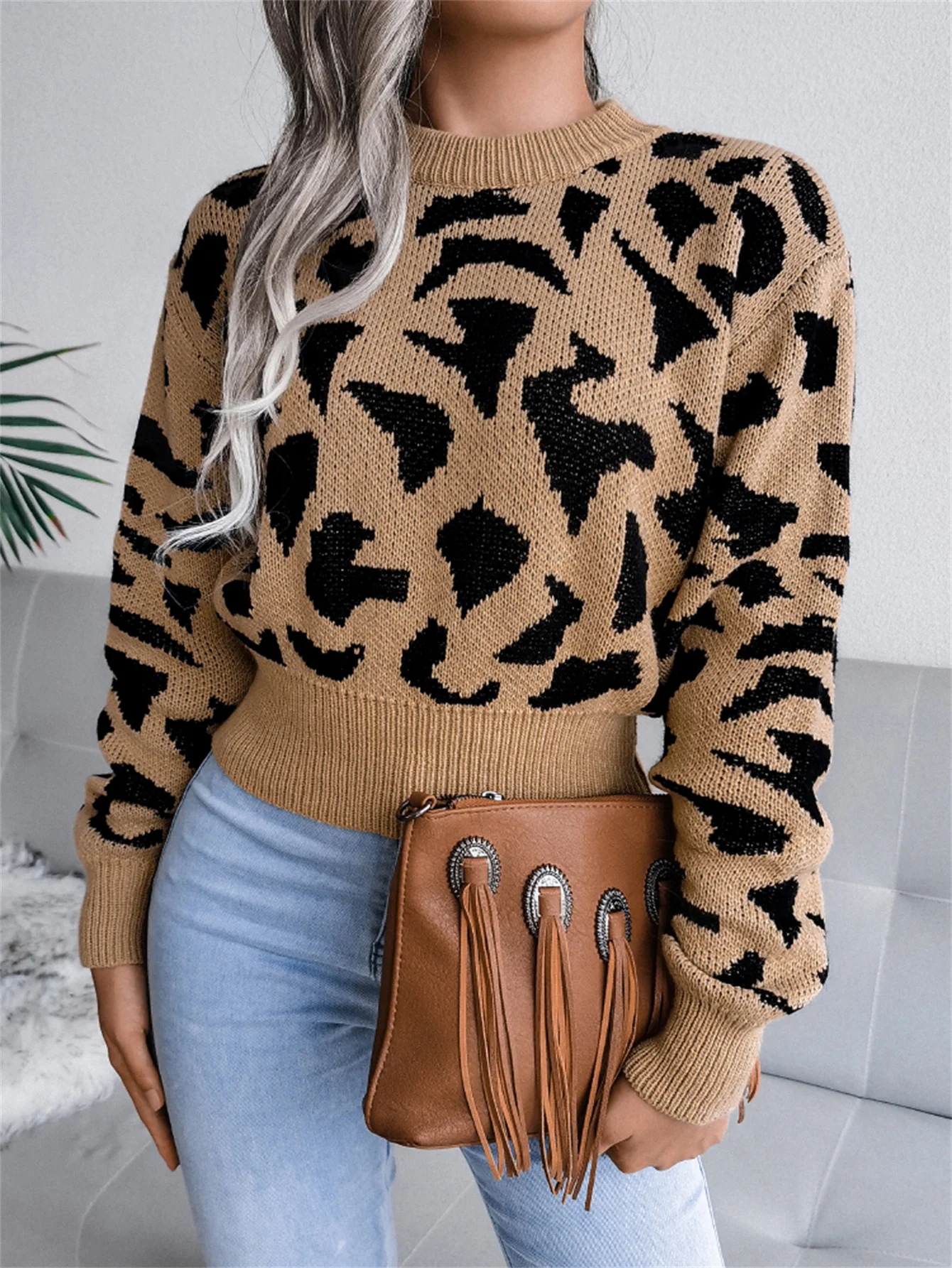 Autumn Winter Round Neck Fashion Leopard Pattern Waist Collection Short Knitted Pullover For Women Sweater Long Sleeve Top Autumn Winter Round Neck Fashion Leopard Pattern Waist Collection Short Knitted Pullover For Women Sweater Long Sleeve Top